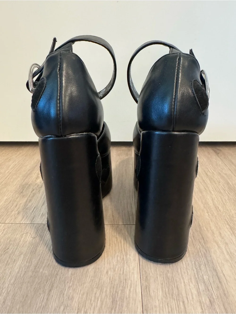 Lamoda Black Heart-Accent Platform Heels - Women's